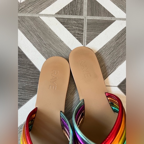 RAYE Ziggy Sandal in Multi Rainbow, size 8 - Picture 3 of 5
